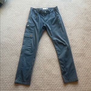 Fjallraven Men's Cargo Pants in Dark Blue